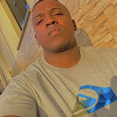 DinoMarcos5's tweet photo. #NovaFotoDePerfil https://t.co/5DhTiL9T1g