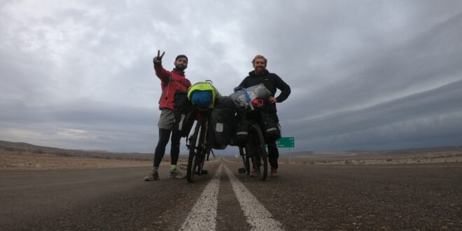 Territorios en Cleta: se estrena serie documental que registra 2.600 kilómetros de pedaleo y diálogos con organizaciones y comunidades 
➡️ radiofestival.cl/?p=103600 
✅ <a href="/eshumanaONG/">ONG Territorio a Escala Humana</a> <a href="/elcurinosevende/">Rafael Andaur Marín 🚲🇲🇨🌞🇵🇸</a> <a href="/faguilerasaez/">Felipe Aguilera Sáez</a>