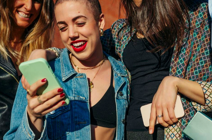 CasterComm's tweet photo. Is Influencer marketing taking over? @forbes sure thinks so. Read these six trends to implement into your 2023 #PR strategies. https://t.co/HAVc3maotC
#PublicRelations #iworkinpr https://t.co/l07peKsqbX