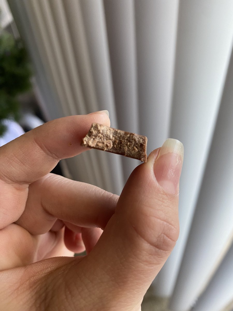 davinalangevin's tweet photo. @KITKAT where THE FUCK is my wafer https://t.co/4sZaSxhHqb