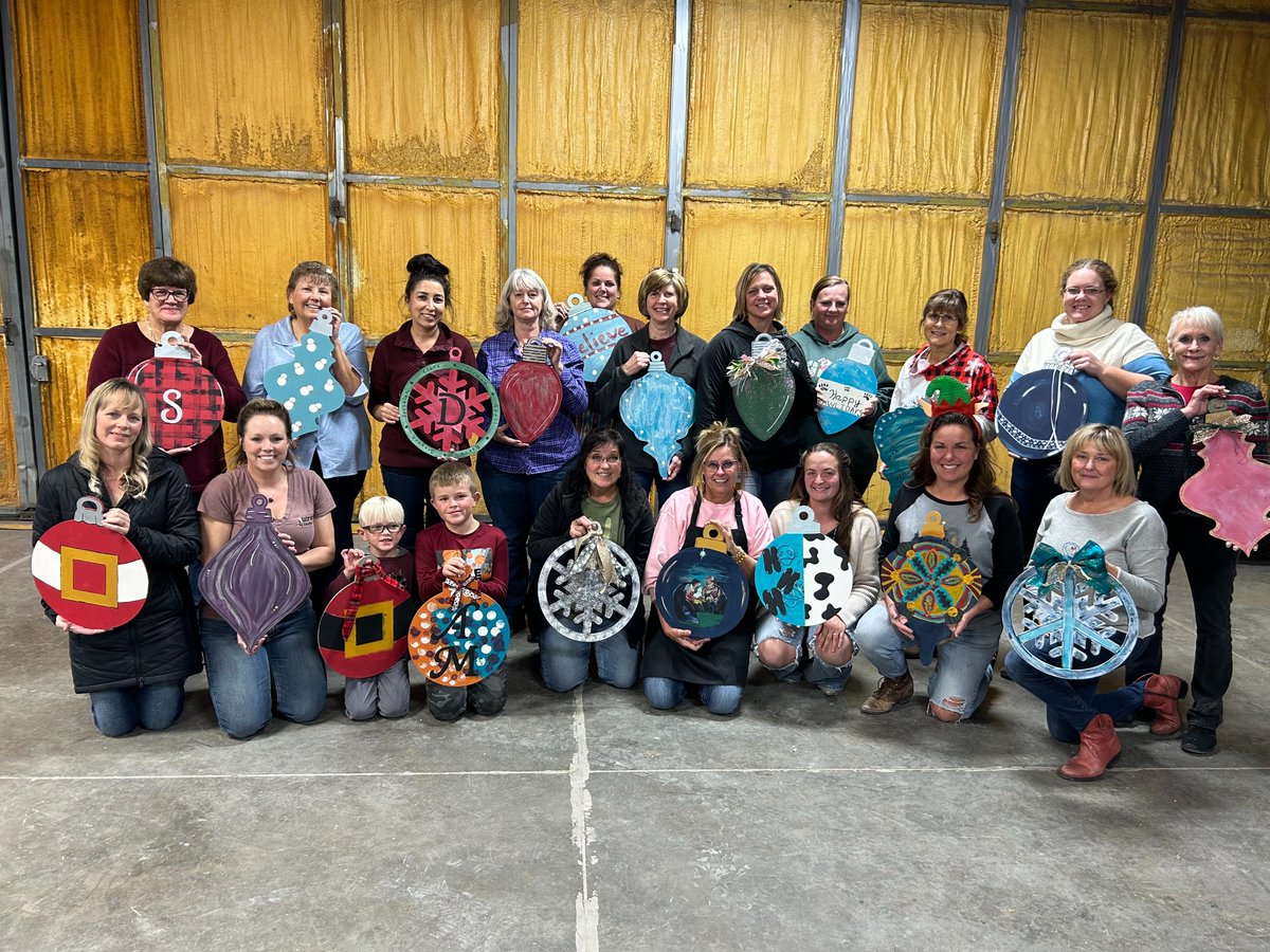 NutrienNHP's tweet photo. Our Atwood, KS branch hosted a ladies’ night out as a thank you to the significant others &amp; women involved on the farm. #ThankYou to all who attended including High Plains Mental Health &amp; Emily O’Bryne w/ Housewife in the Good Life. #WomanInAg #Community https://t.co/rKoBqSo8x5