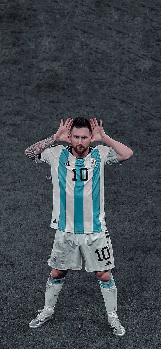 Hyspa_'s tweet photo. @ActuFoot_ Donc la y’a de mecs qui viennent parler du débat du goat ?  Il n’y a que seul goat 🇦🇷🐐 https://t.co/VGb6JkY9sd