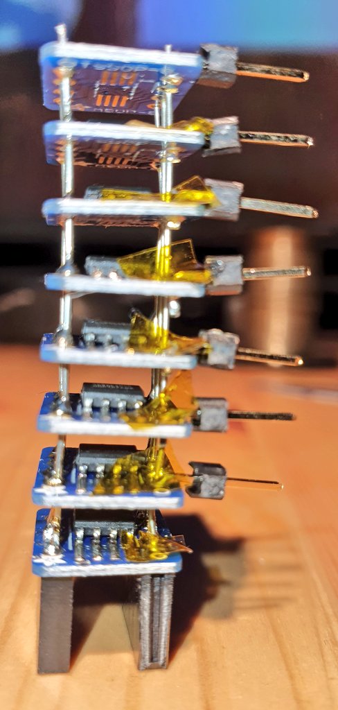 ikskuh's tweet photo. Doing some #embedded #hacking:

Building myself a stacked memory from #spi ram chips.

This is for the #Ashet home #computer, an self-made #homecomputer project. Using serial #ram instead of parallel ones to save myself from #soldering hell. https://t.co/vYsdPCJU91