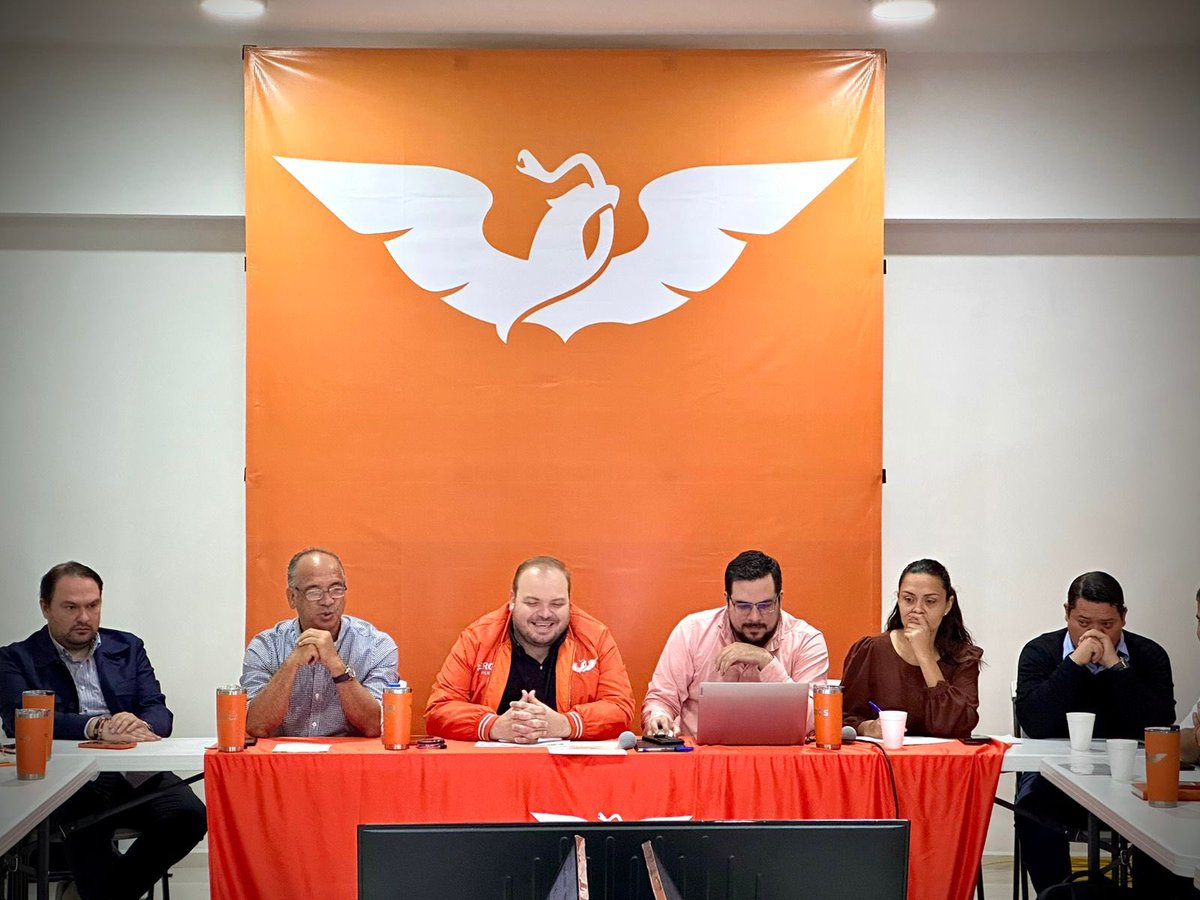 SergioGilRu's tweet photo. Hoy tuvimos nuestra última reunión de Junta de Coordinación del año. Donde tomamos acuerdos para las actividades de nuestro Movimiento y para seguir defendiendo a Veracruz. 
@MovCiudadanoVer https://t.co/Qdi7hSzHCD