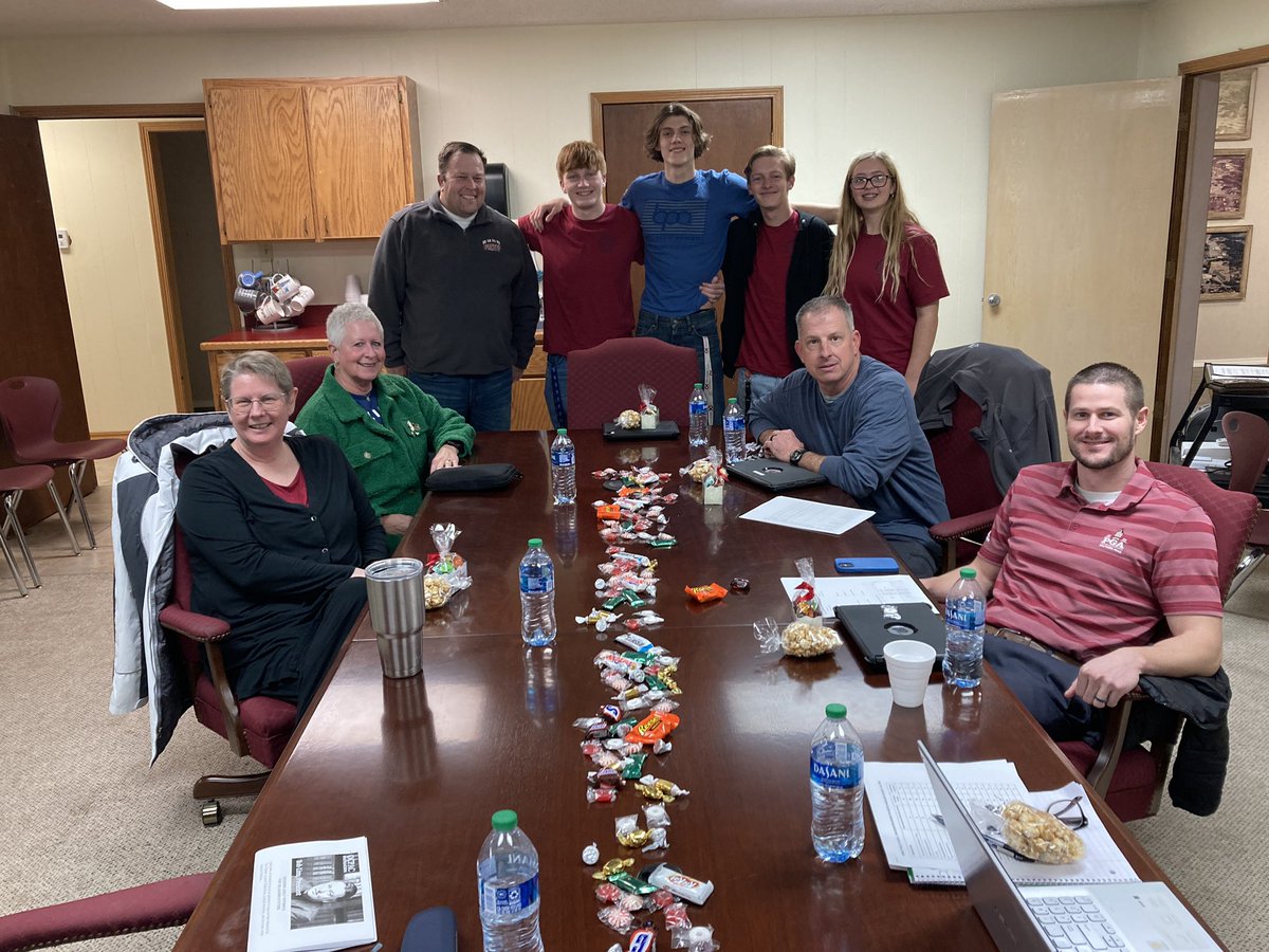 Thank you to the Byng Board of Education for allowing BPA to present about our chapter’s activities at yesterday’s board meeting! Our students enjoyed learning about meeting procedures and got insight of the behind-the-scenes work in schools!