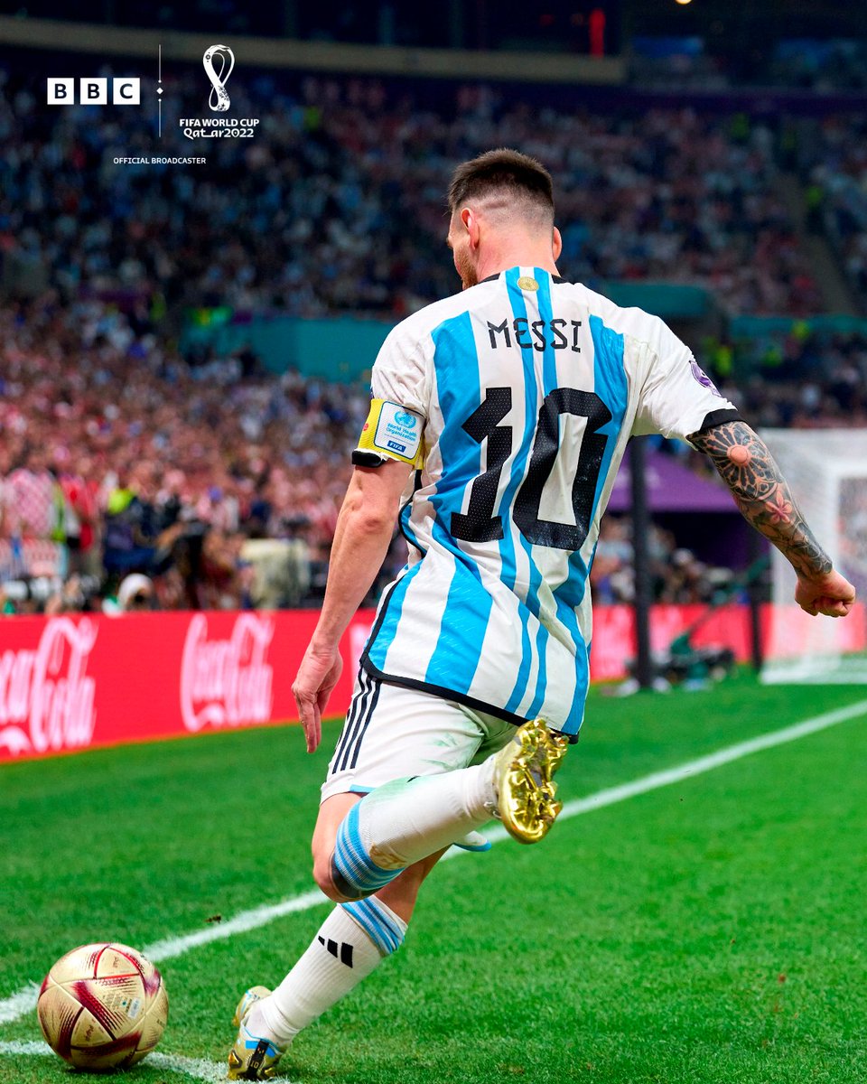BBCSport's tweet photo. The best to ever do it? 🐐

#FIFAWorldCup https://t.co/EE7iA7HpaL