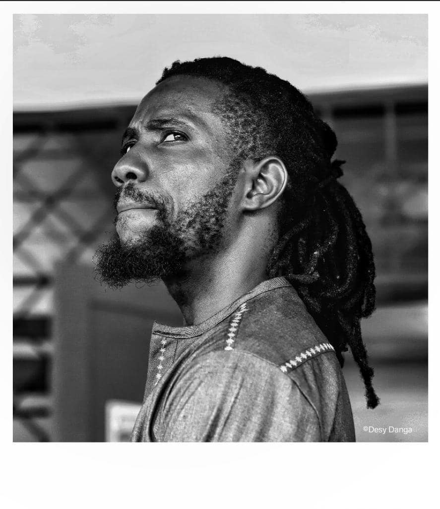 Voir le génie créatif de l’un des nôtres reconnu de tous est à la fois une fierté et une source d’inspiration pour nous. Jean David Nkot incarne, à travers son leadership, à la fois l’excellence artistique mais aussi l’engagement citoyen. 

#TheOkwelians
#Cameroun