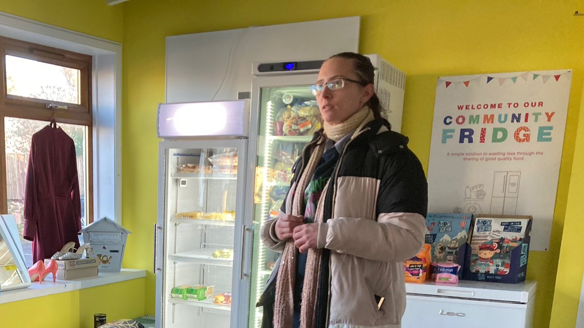 IslayCo's tweet image. All things @coopuk  #CommunityFridge today. Great to see Aisling and Emma filling the fridge and to hear about future plans 💙 Thank you @SarahJaneMalon2 for turning up on your day off 🤩  #ItsWhatWeDo #MYFOS #PortEllen @CoIslay @Tom_MPM @Poody1976
