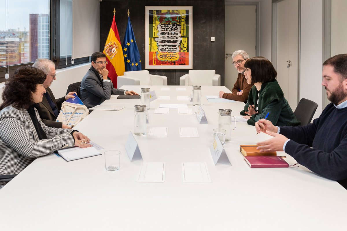 Hoy me he reunido con la Asociación de Parques Científicos y Tecnológicos de España (<a href="/APTE_es/">APTE</a>) para estudiar formas de colaboración con el <a href="/CienciaGob/">Ministerio de Ciencia, Innovación y Universidades</a>. 

Estos organismos son claves en la actividad productiva, el progreso tecnológico y el desarrollo económico de nuestra sociedad.