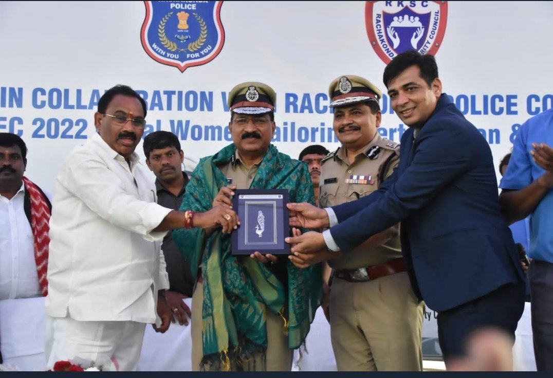 MKSC_Malkajgiri's tweet photo. @TelanganaCOPs  DGP Sri. M.Mahendra Reddy IPS sir MLA #Mungode, @RachakondaCop CP RKSC_Rachakonda Genl. Secty Sri @Satishvads  #DivisLabs Jt Sect Sudhakar  Inaugurated  ZPHS Sarvail Anganwadi &amp; other facilities renovated at the cost 20Lakhs by @RKSC_Rachakonda.@DcpBhongir https://t.co/Rbl42MFe8Z