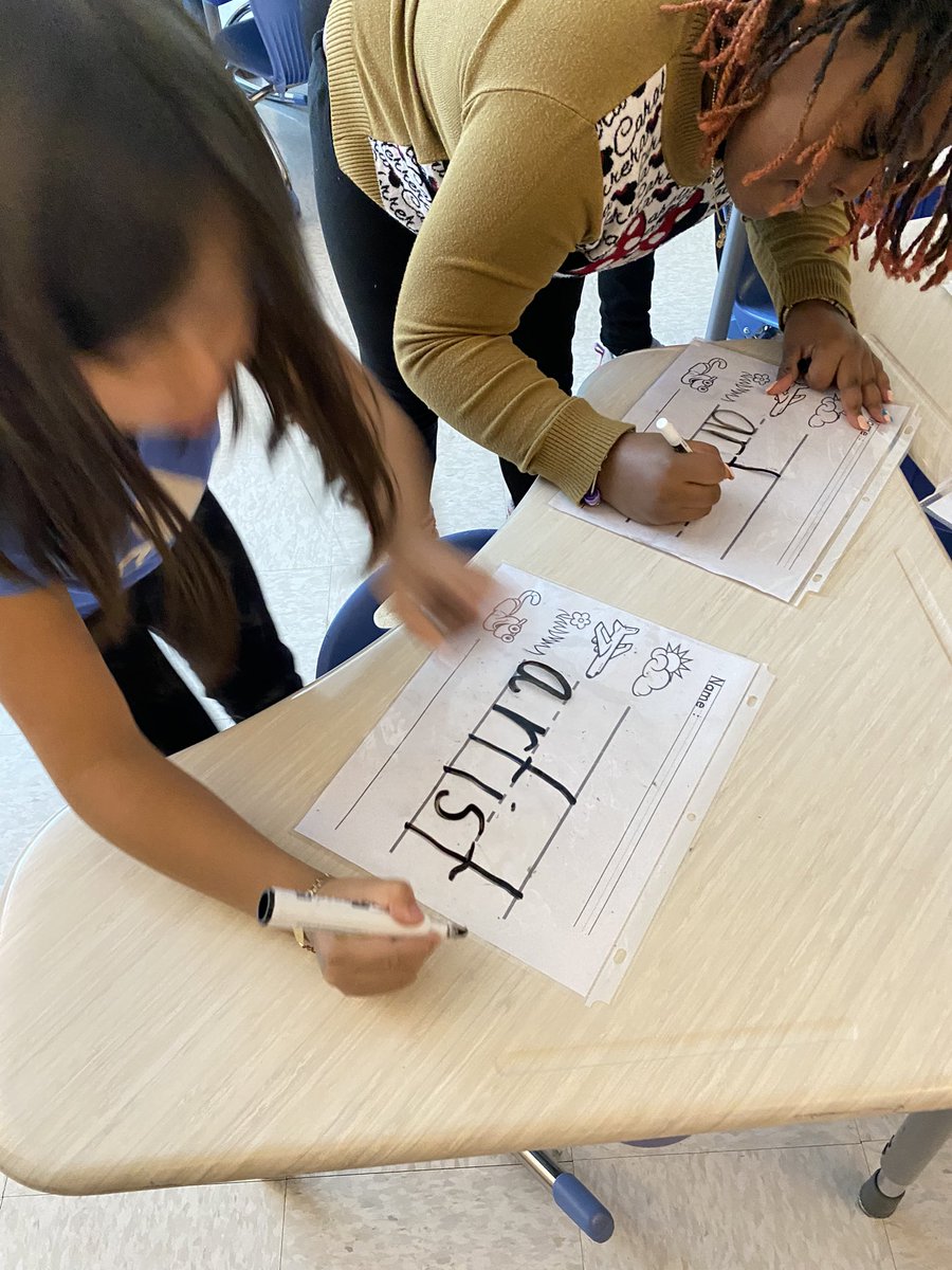 1st grade is celebrating Van Gogh and poetry this week! What a fun lesson to kick off the learning, and I 😍 the #FCPSPOG connections! #BucknellStrong