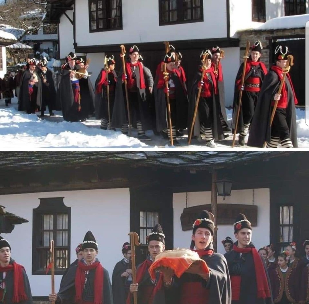 Koledari geleneği Bulgarlarda TENGRİ-KAMLIK inancında kalma 
Âdetlerde sadece birisi. 
Yeni yıl gelmeden önce NARDUGAN bayramından sonra kapı kapı gezilir sağlık ve bereket getirdik evinize, 
Bolluk ve bereket dilenir...