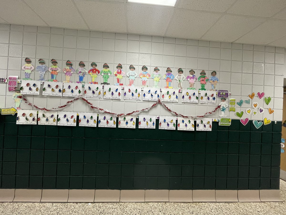 llalyssashea's tweet photo. Zoom in to see our little elves 🤗🎄#littlezepspreschool #christmascrafts #zepsontherise @Lowe_Crew5 @wwamiley5 https://t.co/W8ZpBlJcJy