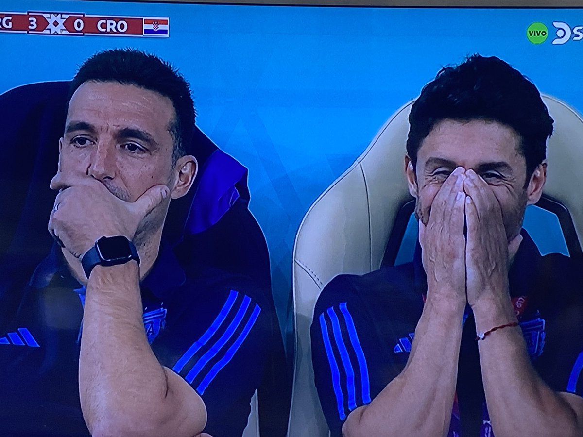 sebastianfest's tweet image. Scaloni + Aimar. 
No importa cuándo veas esto.