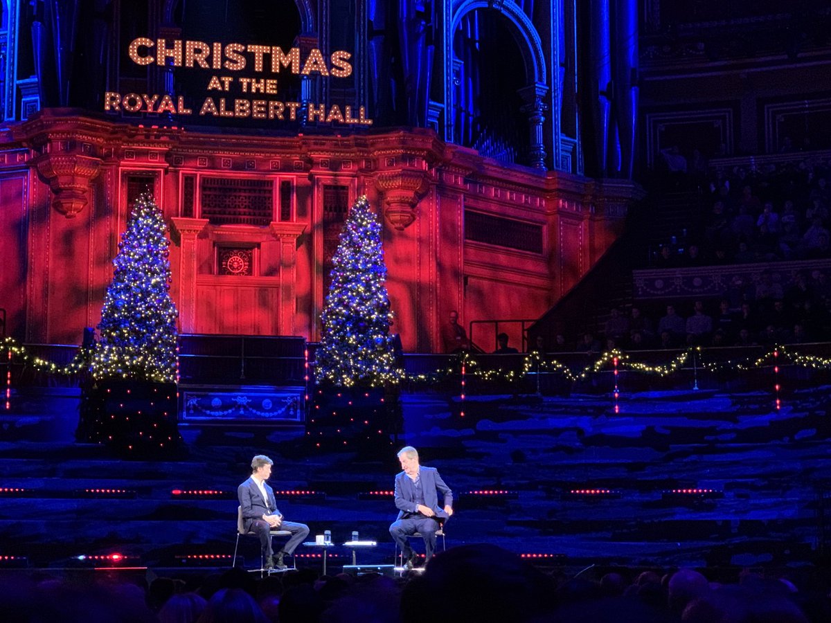 ⁦@RestIsPolitics⁩ live: amazing atmosphere at ⁦@RoyalAlbertHall⁩ tonight.Rory and Alastair: would it not make sense to set up your own political party? Your subscribers would vote for you! 😂