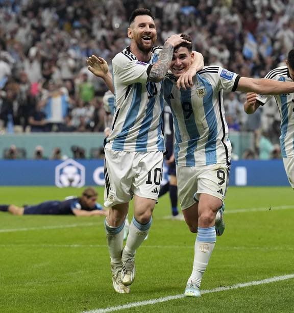 ARG4ARB's tweet photo. الثأر لا يموت .. بل يُسترَد ! 🇦🇷💪 https://t.co/qezkhzuuuk