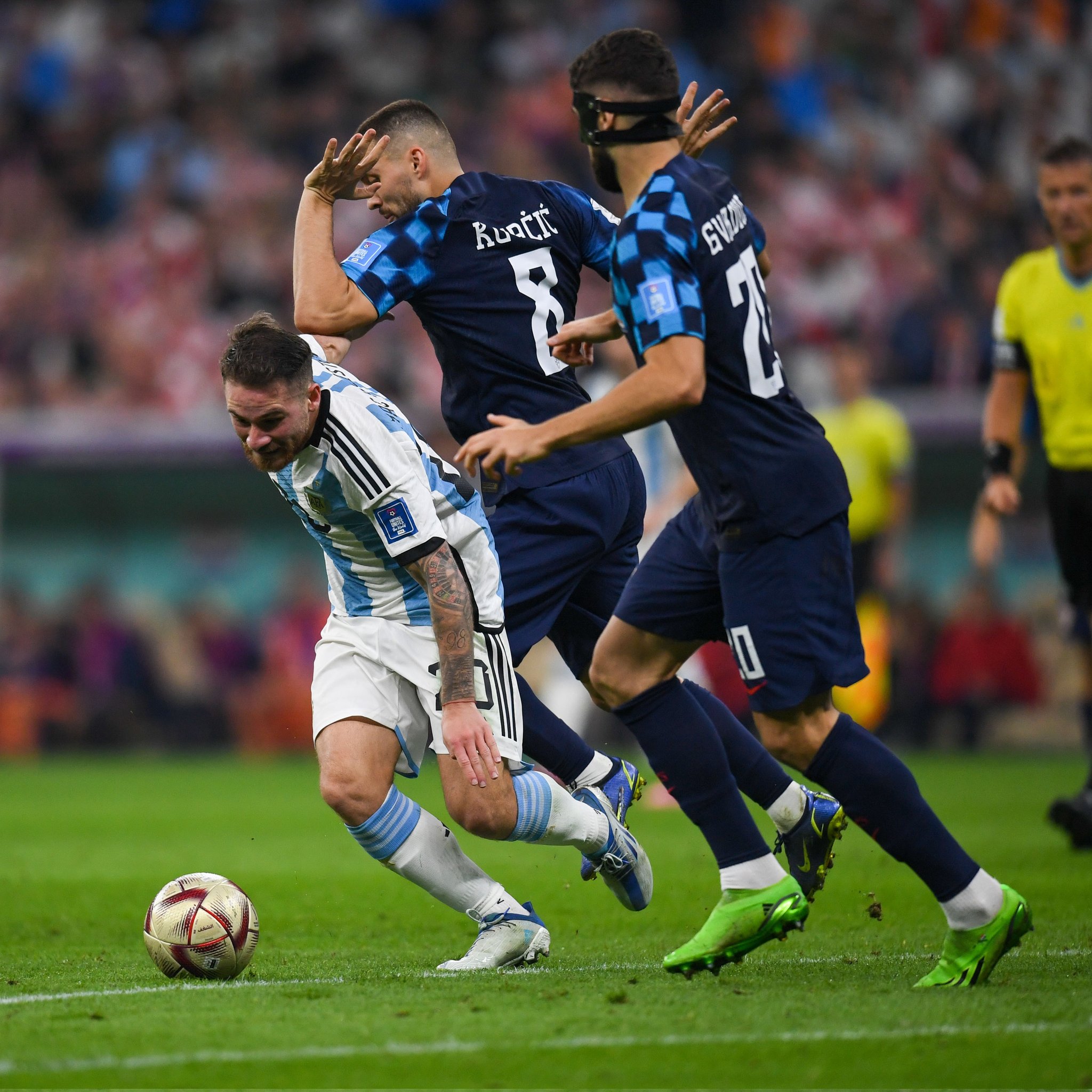 ARGENTINA 3 CROACIA 0 - Mundial 2022 - Semifinal - Resumen - Video Fj4vXCCX0AAa_si?format=jpg&name=large