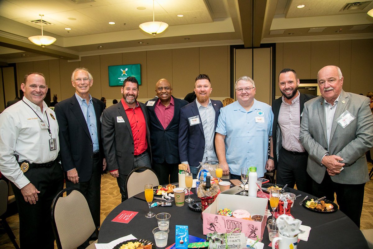 AustinArthurWO's tweet photo. Great event! I was grateful to have some powerful #WestOrangeFl men at my table this year for the @WOChamber Member Brunch! #Winderemere #PoliceChief Dave Ogden, #WinterGarden #Mayor John Rees, Darren Robb, Ed Johnson, Scotty Moore, David Terry, #OcoeeFl #Mayor Rusty Johnson https://t.co/we3zhRTgbj