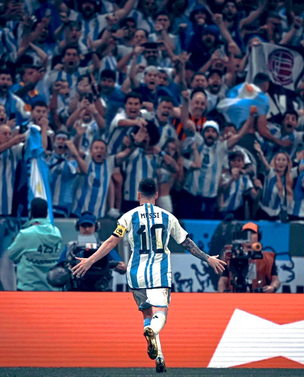 Her şey film gibi ve bu filmin başrolü MESSİİİİ