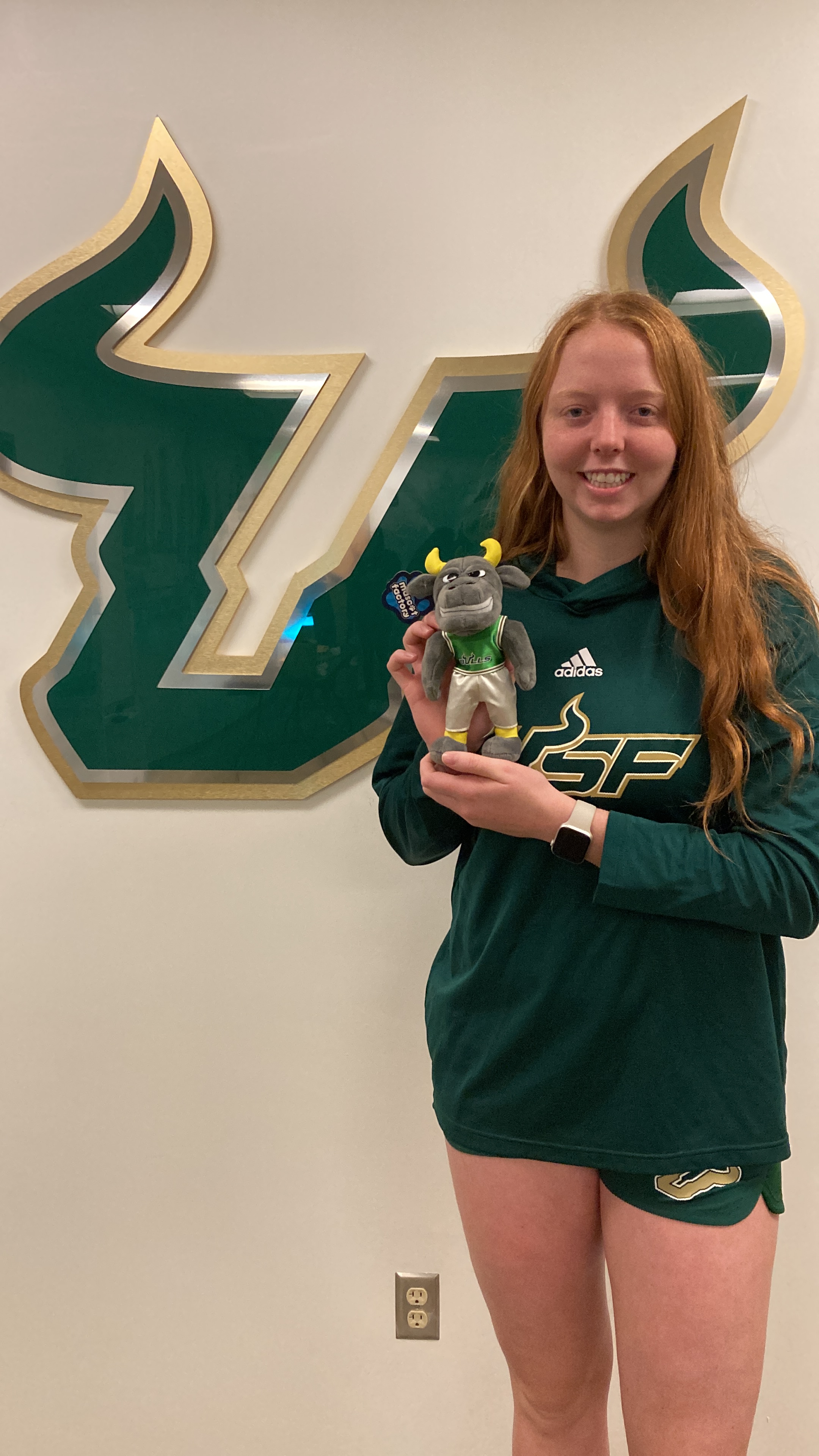 13. Usf Athletics: Rivera Joins Volleyball Team - 3j2j1m3