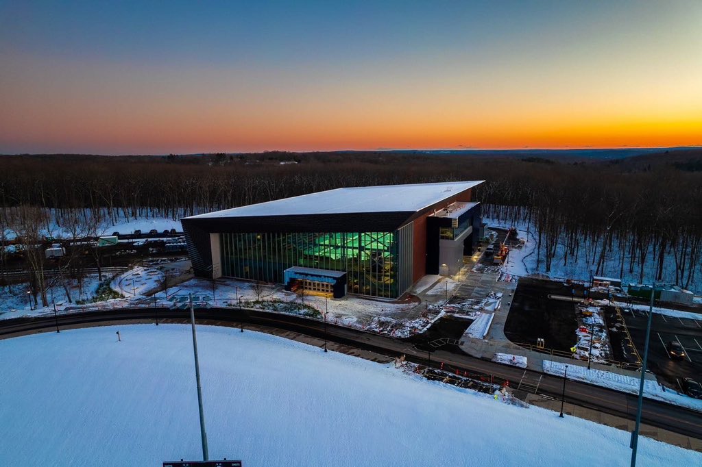 𝟏 𝐌𝐎𝐍𝐓𝐇 until we play our first game in the Toscano Family Ice Forum‼️😍