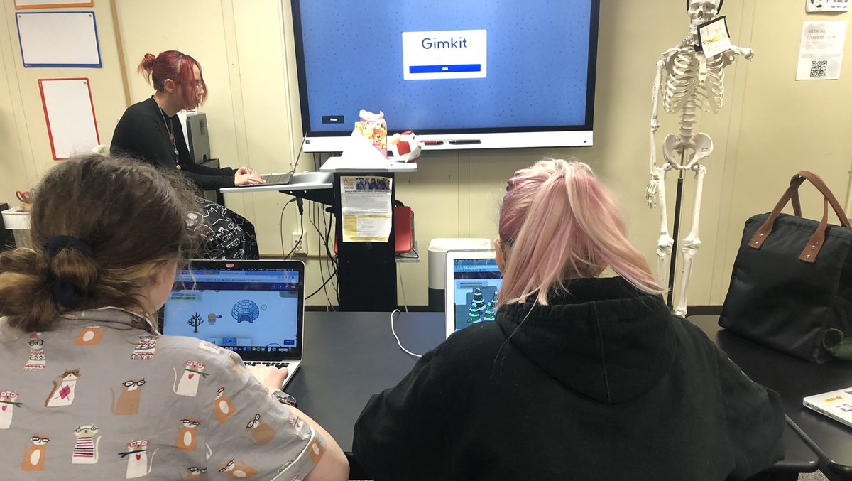 ACCPharmacyTech's tweet photo. Gimkit Medical Terminology competition between Pharm Tech &amp; Physical Therapy. Pharm Tech looking forward to Round 2!! @APSCareerCenter @APS_CTE @arlingtontechcc https://t.co/G5PLZGNRzW