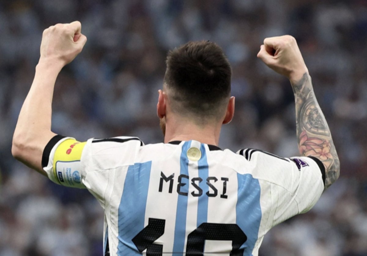 lamacope's tweet image. Sin duda el mejor jugador de la historia,
Juega andando y le sobra.