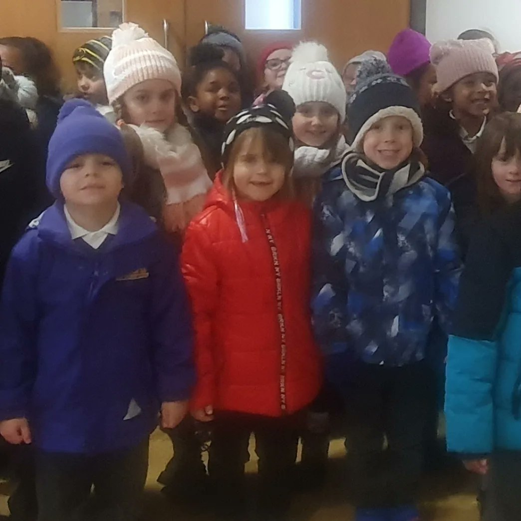HattonAcademies's tweet photo. A lovely cross trust event today with Year 1 and 2 children from @Oakway2014 and @vicpriaca who enjoyed a 'Room on the Broom' performance by the Junior Youth Theatre at @HeartofHatton. Brilliant fun and a lot of laughs 🐶🐈⬛🐸🦅 https://t.co/vgXU0FSiEv
