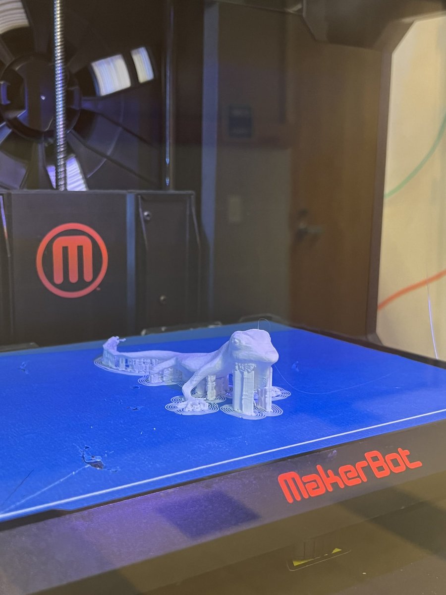 3D printing is happening for our <a href="/CBWestHS/">CB West High School</a> <a href="/CBSDart/">Cҽɳƚɾαʅ Bυƈƙʂ Aɾƚ</a> design students in 3D Modeling/Animation course! Thank you to <a href="/MrPags_CBWest/">Mr. Paglione</a> and @jontaylorCB #3dmodeling #3ddesign #3Dprinting <a href="/sculptris/">sculptris</a> <a href="/makerbot/">MakerBot</a> #organicmodeling
