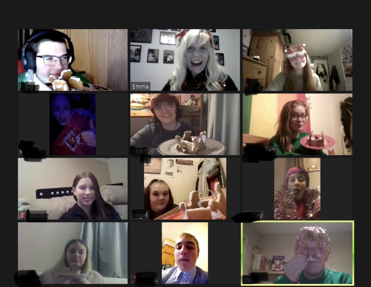 What a brilliant evening celebrating Christmas with the young adult carers that attend our online youth group called TEMPO 🎄🎉🎉