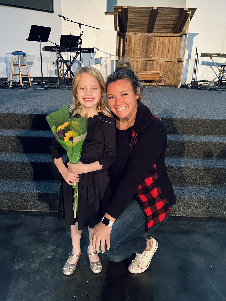 Another night in the presence of a ✨STAR✨ 🎤🎶 <a href="/kbarker617/">Katie Barker</a> 
•
#myMISD #connectionsmatter