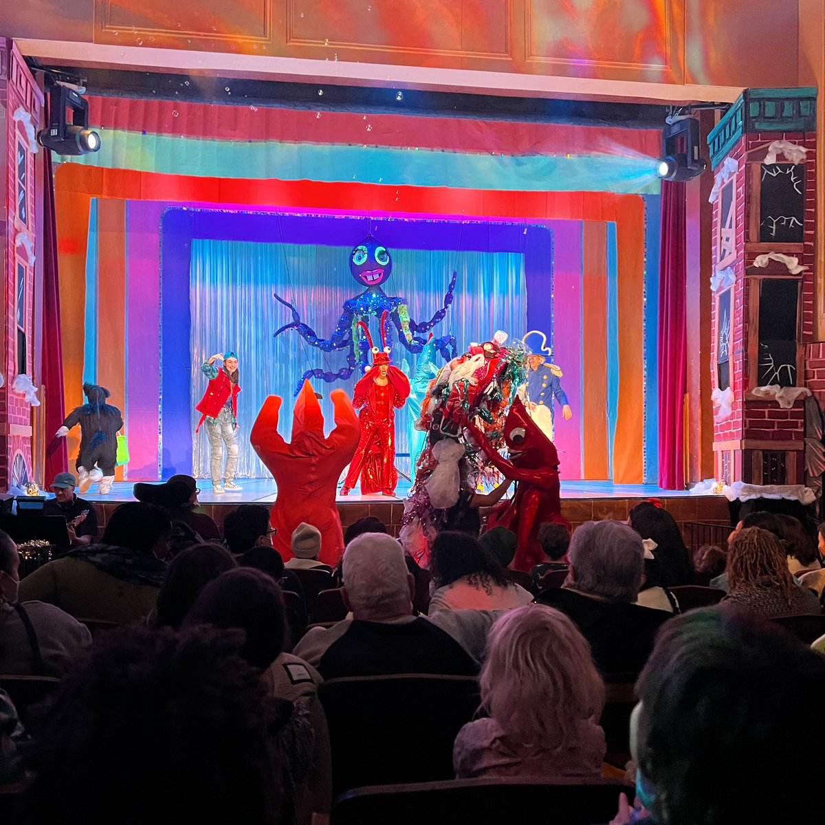 Negin Farsad tweet media