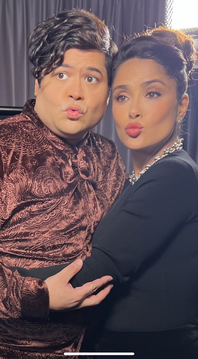 Harvey Guillén tweet media