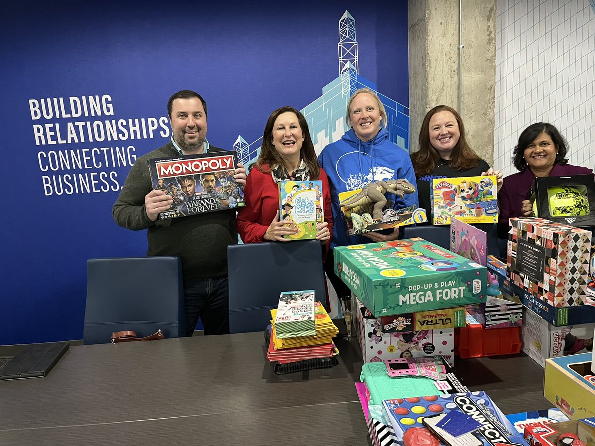 JeffKitner's tweet image. Hundreds of toys donated to @SantaCops by guests at today’s @NDCC Holiday Party! Great to see @AngelaNordyke and our friends from @DallasPD in support of this worthy cause.