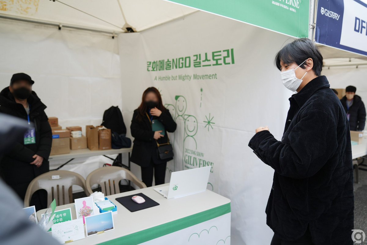 couque_kim's tweet photo. 이 꾸준한 생머리가 너무 좋다면 어쩔셈이지? 
계속되길 https://t.co/CWNy458UKX