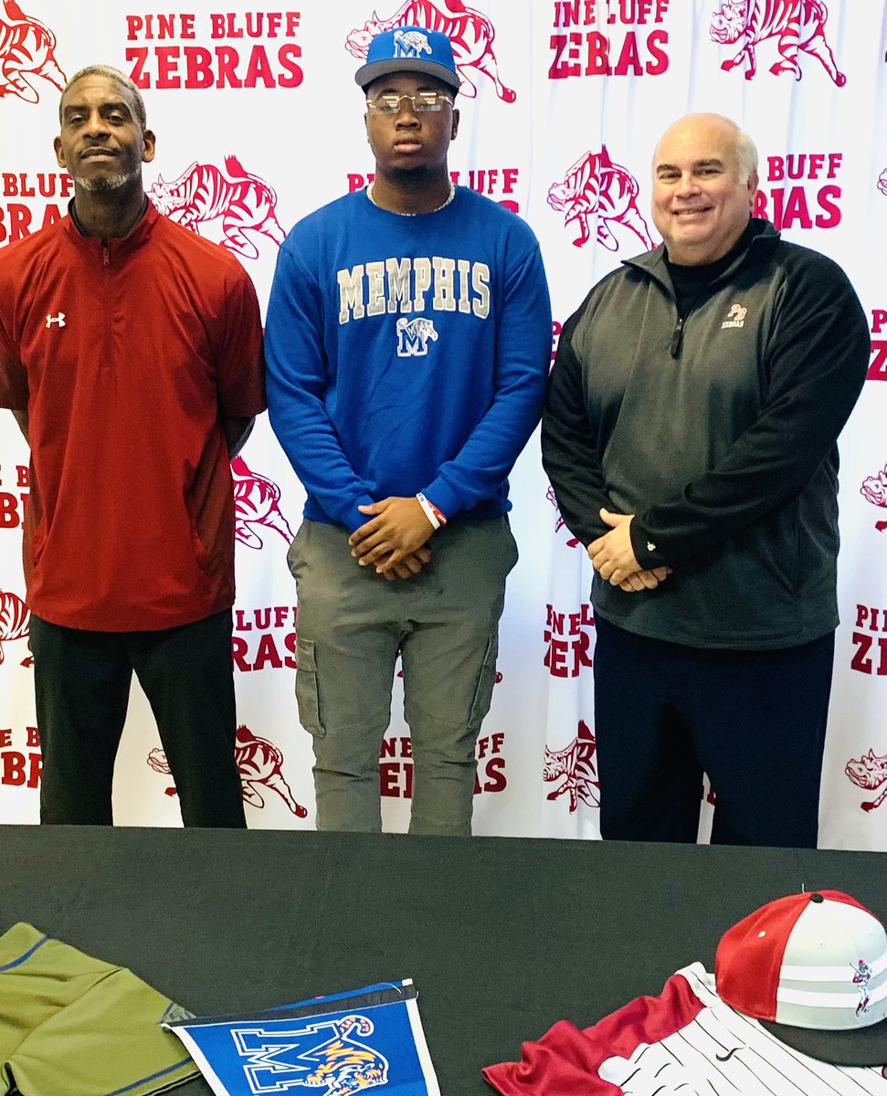 Congratulations to Arkansas high school baseball standout Will Howell of Pine Bluff High on his decision to play next season at the University of Memhis! #MakinPineBluffProud