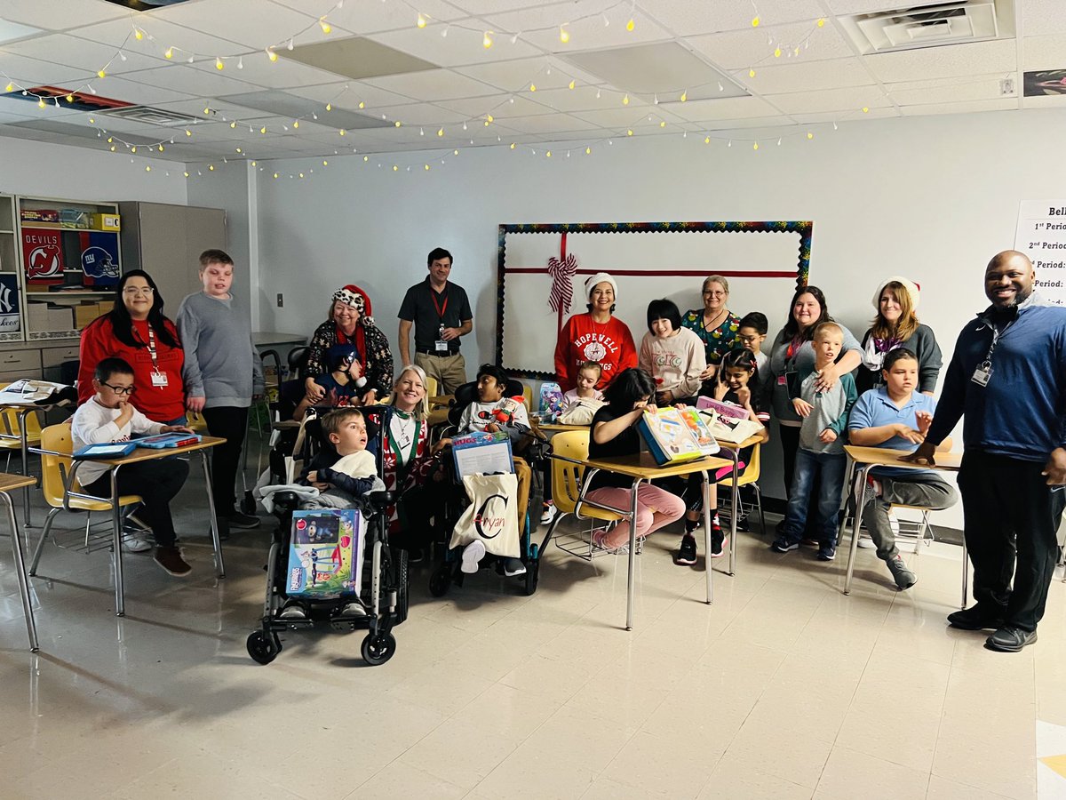 Lisa Jurries Werner tweet media