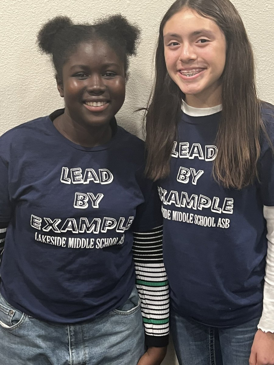 Ama and Clarissa definitely took the opportunity to “Lead By Example”, great job presenting at tonight’s board meeting! @ValVerdeUSD #ROAR #LEAD #LIONS #ASB