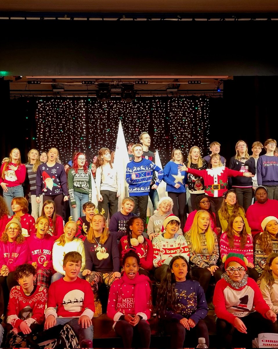 SchoolRidgeway's tweet photo. Our wonderful students and CPA Faculty have lifted our Christmas spirits tonight with Night One of the Christmas Showcase. Thank you to all involved for such a memorable evening of talent and laughter @CPARidgeway https://t.co/ub4DQo85xM