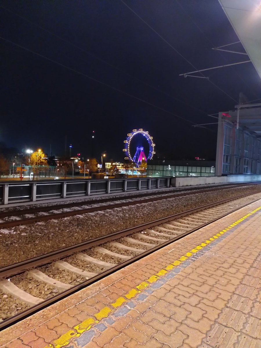 Hello Vienna!
Just arrived for the #WCNR2022 
Looking forward to present my ePoster on friday on #aphasia #telepractice #BiographyWork