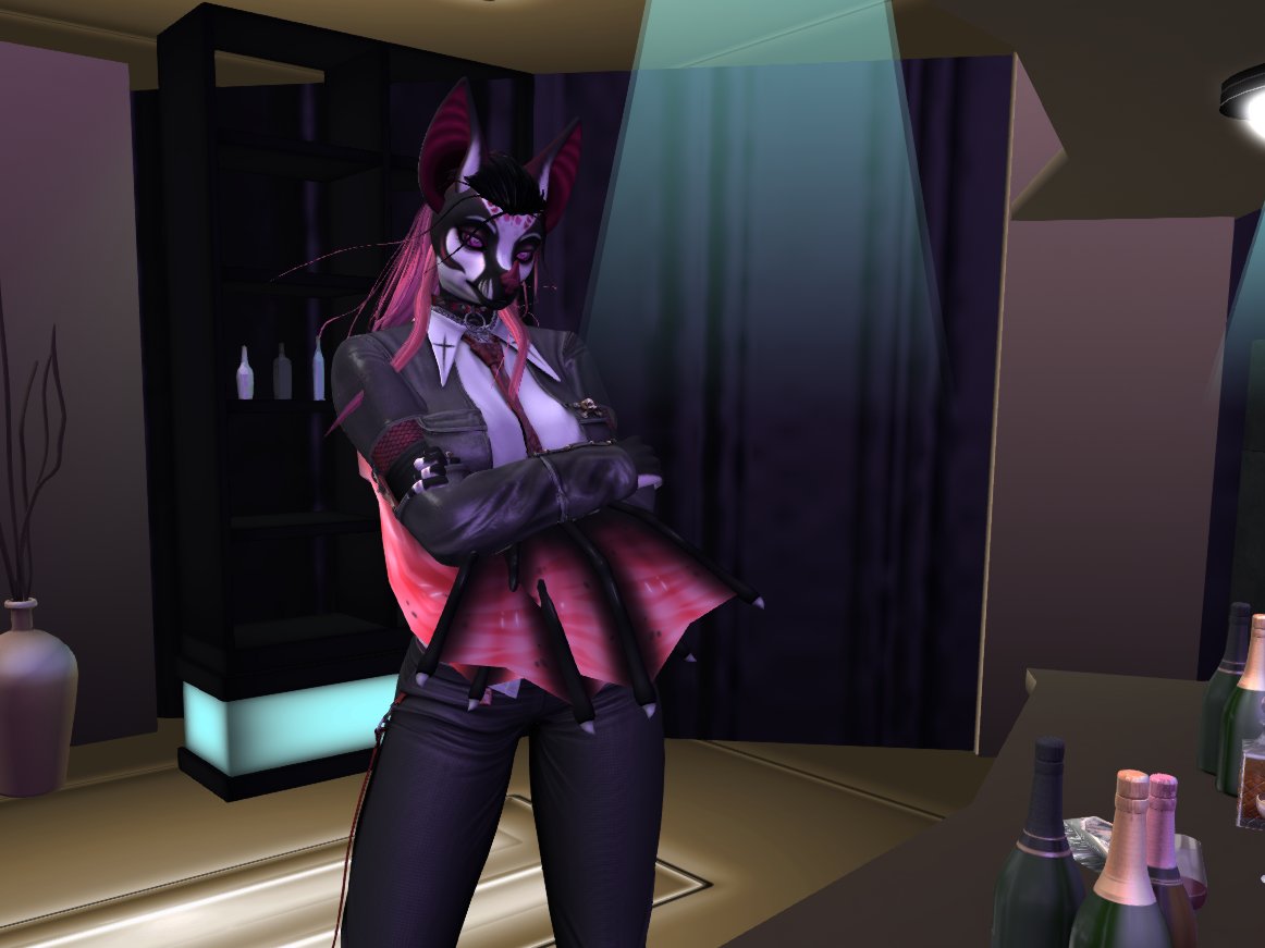 UGH! What the hell! So, yeah I'm new so don't get a seat at the big table. Though this is NOT what I expected when management approached me about tonight for High Stakes <a href="/HonorPro_SL/">Honor Pro Wrestling</a> 

Stuck behind this bar slingin drinks. 

Whatever... 

Anyway, tonight 6pm SLT its #HIGHSTAKES!