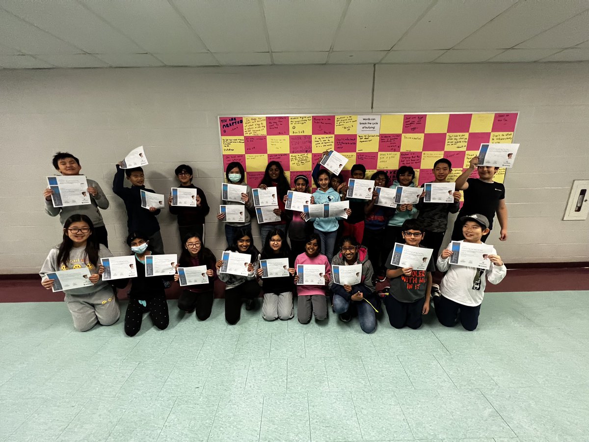 MSzechynski's tweet image. Really proud of our 6A &amp;amp; 6B students for challenging themselves and competing in @UWaterloo #BeaverComputingChallenge - a special thank you to @mrskooting for organizing! @LisgarMS @PeelSchools #math