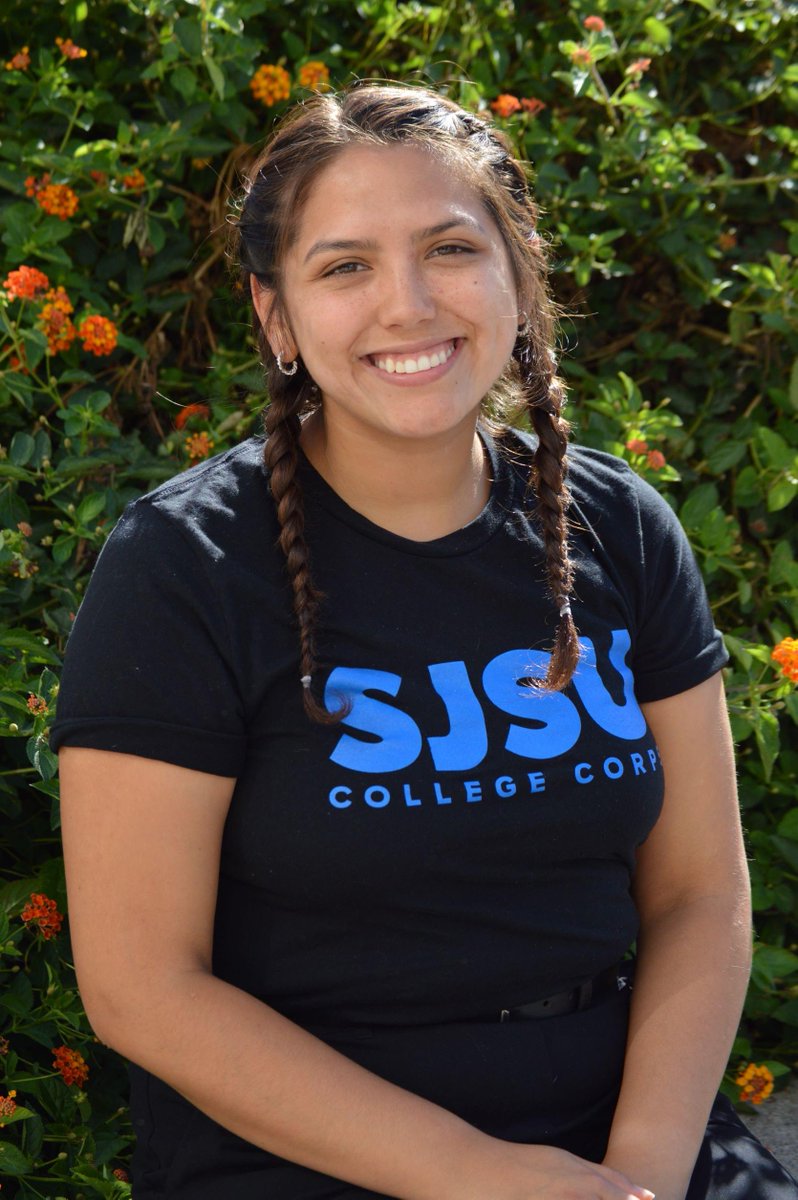 Say hi to @sjsu College Corps Fellow, Evelyn Rios, a 4th year Social Work major. She joined College Corps to help pay for college & gain experience working with children from multiple different backgrounds. 
@calvolunteers #CaliforniansForAllCollegeCorps