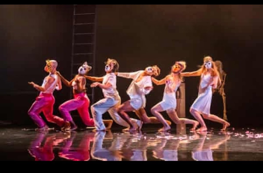 #Ruination by <a href="/lostdogdance/">Lost Dog</a> is a marvelous retelling of Medea. Mixing the pain of Greek tragedy with the sass of Disney's Hercules. Showing there is no end to the reflections and refractions of Greek myth. Thank you for your interpretation of indubitably the best Greek heroine