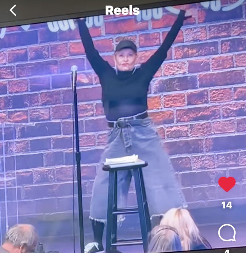 birdankle's tweet photo. #roseanne
#roseannebarr
@therealroseanne
#buckthomas
#jakepentland
#irvineimprov
#twerkinwhileworkin https://t.co/J69mDzN4xI