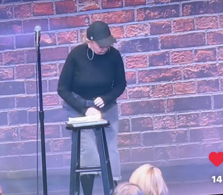 birdankle's tweet photo. #roseanne
#roseannebarr
@therealroseanne
#buckthomas
#jakepentland
#irvineimprov
#twerkinwhileworkin https://t.co/J69mDzN4xI