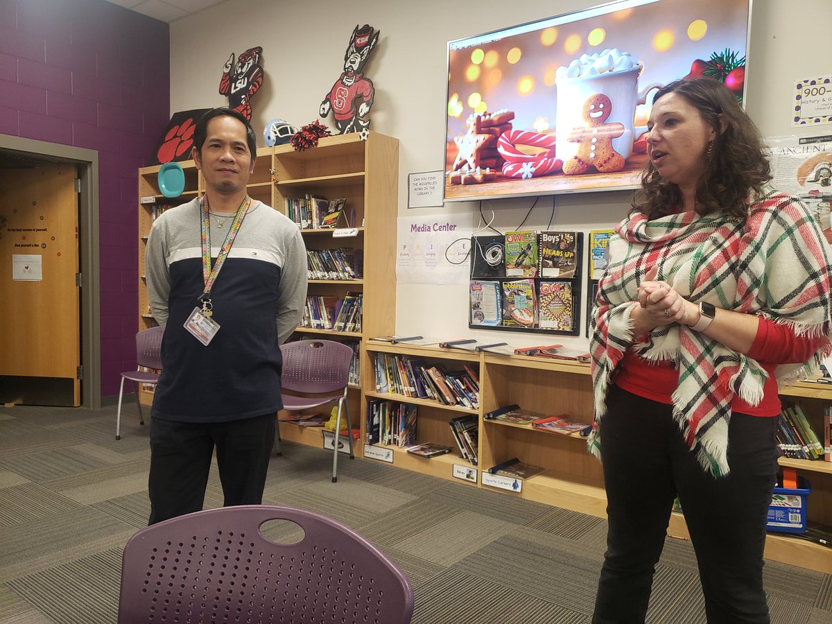 jhdoubleu's tweet image. Today's @paperlearning / @harnettcoschool "Lunch &amp;amp; Learn" was amazing! Thanks to everyone that made today a success! Listening to our superstar #PaperPros confirmed that @paperlearning is #InspiringLearners across HCS!  #SuccesswithHCS #LeadershipMatters #WholeChild