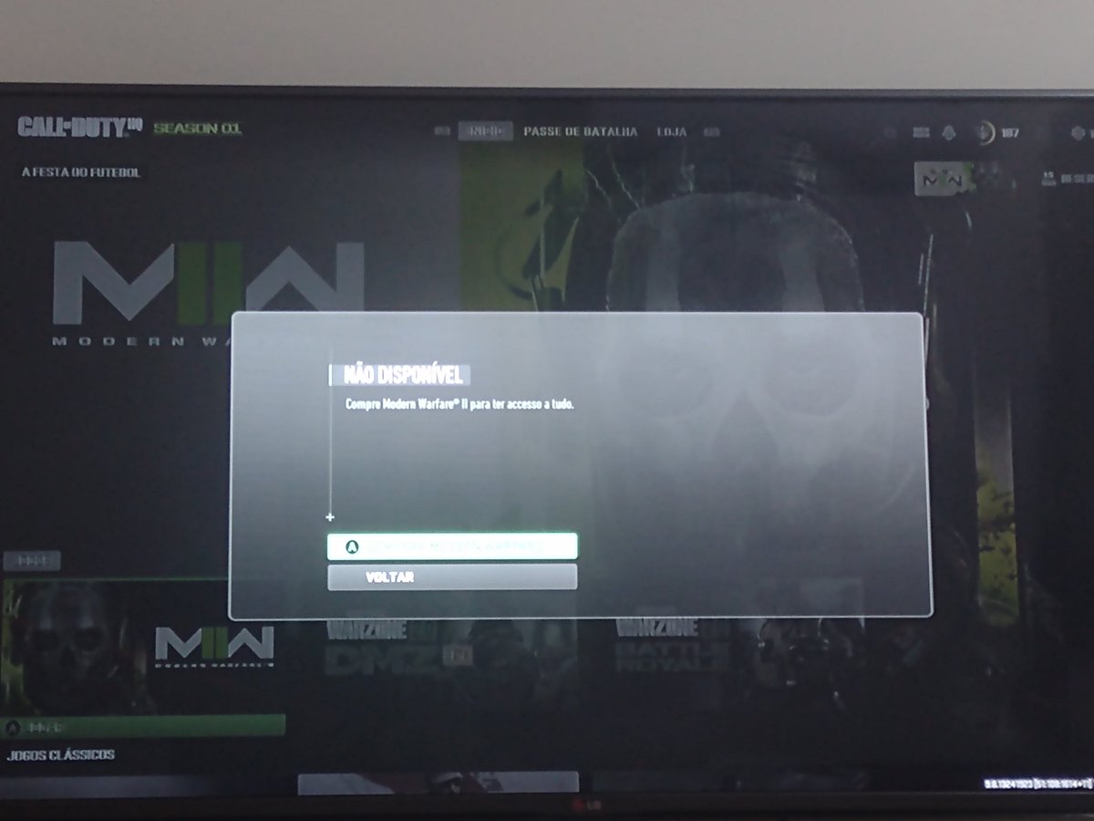 ProfSatyr's tweet photo. @Activision @XboxBR @InfinityWard quando vcs vão tomar vergonha na cara e resolver esse bug? Vcs esperam mesmo que eu compre o jogo duas vezes ?#callofbugs #MW2 https://t.co/3FnB3YVuCM