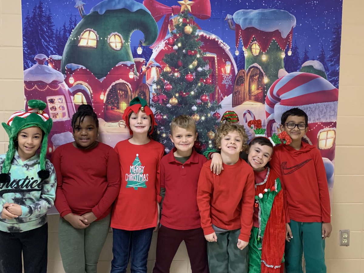 jdriceart's tweet photo. CRE was full of some playful elf fun today.  Tomorrow is a winter wonderland, wear your hats and scarves! ❄️ #crefamily #wearebranson #piratesintraining #trainthemupright #12daysofChristmas https://t.co/aElgDRDEKj