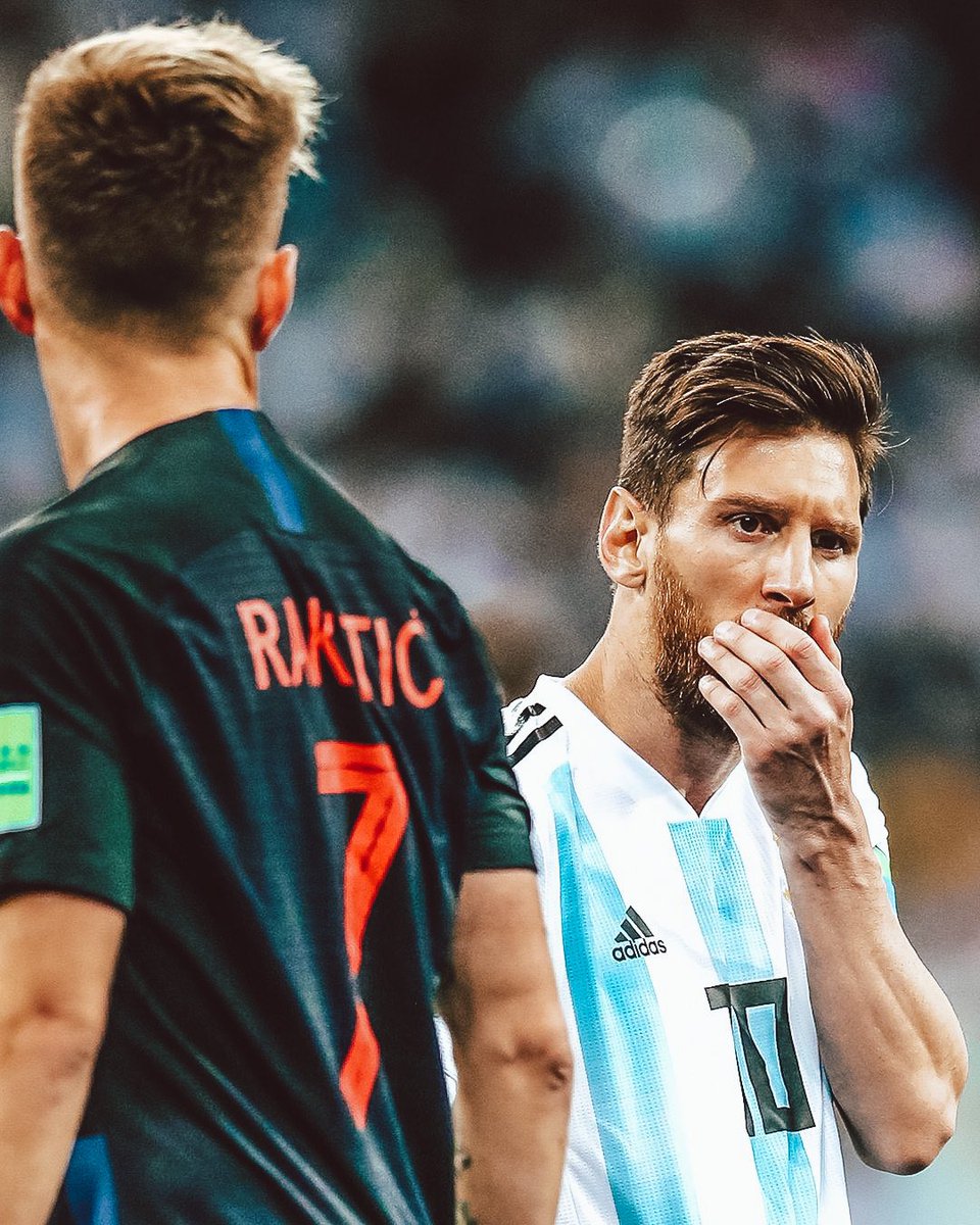 EsporteDinamico's tweet photo. Copa do Mundo 2018: Argentina 0 x 3 Croácia

Copa do Mundo de 2022: Argentina 3 x 0 Croácia

Lionel Messi teve sua vingança 😈 #CopaNoED https://t.co/FUV8VqcuTJ